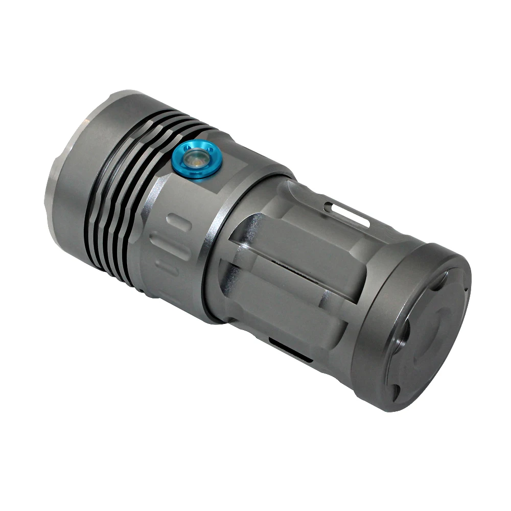 Powerful 8500LM 8x  XM-L T6 LED Flashlight flashlamp 3 Modes Torchs Lantern Flash Light +4x18650 Battery +Charger
