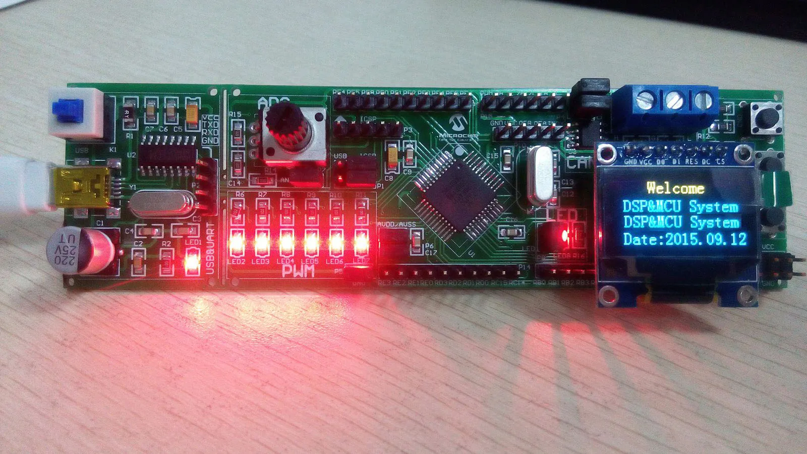 

DsPIC Development Board DsPIC Experimental Board DSP System Board DsPIC 30F4011 Development Board