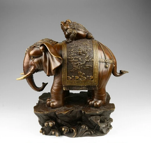 

Китайская статуя слона из красной меди