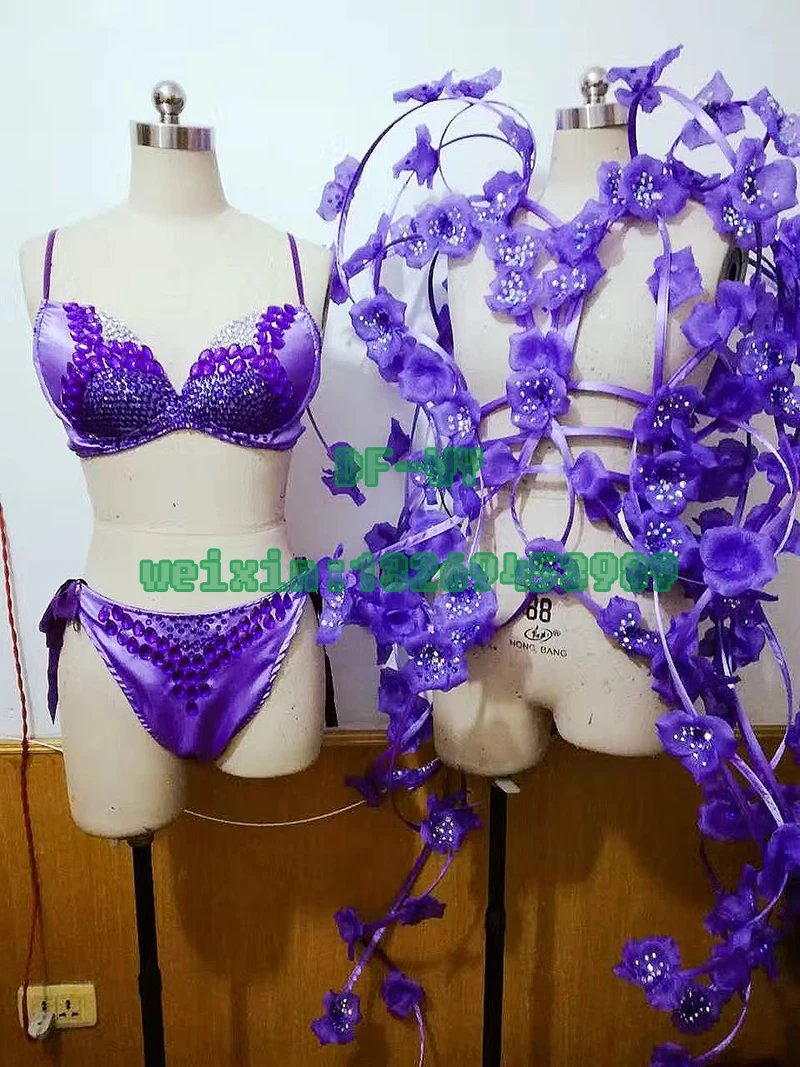 Bar and nightclub singer dancer sexy lovely purple flowers like a princess combination suitable for holiday party stage performa