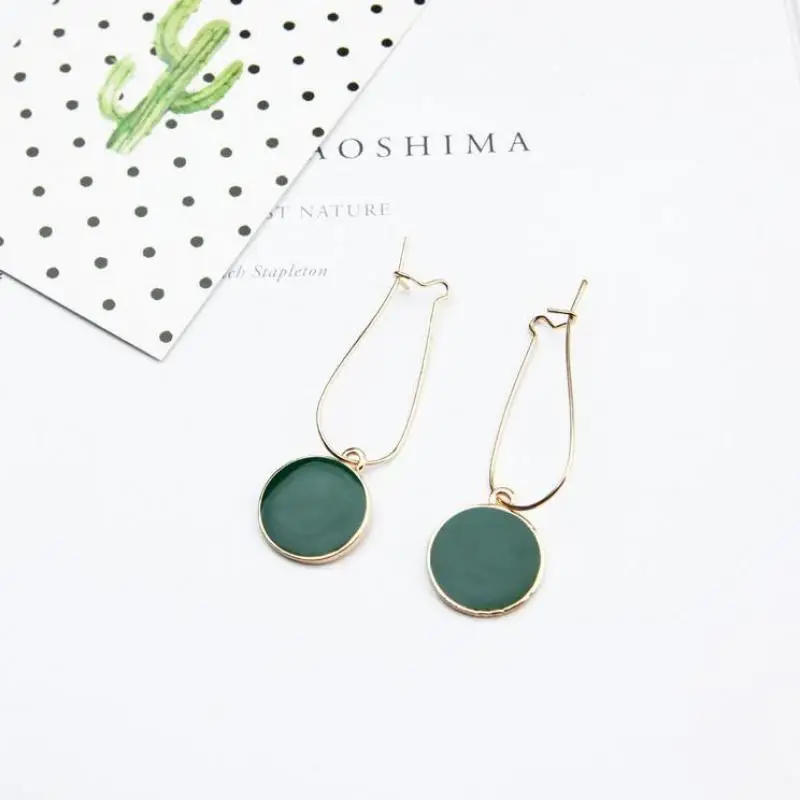 Selling Simple Green Circle Small Fresh Girl Earrings Female Personality Wild Short Earrings Vintage Earrings For Women Brincos