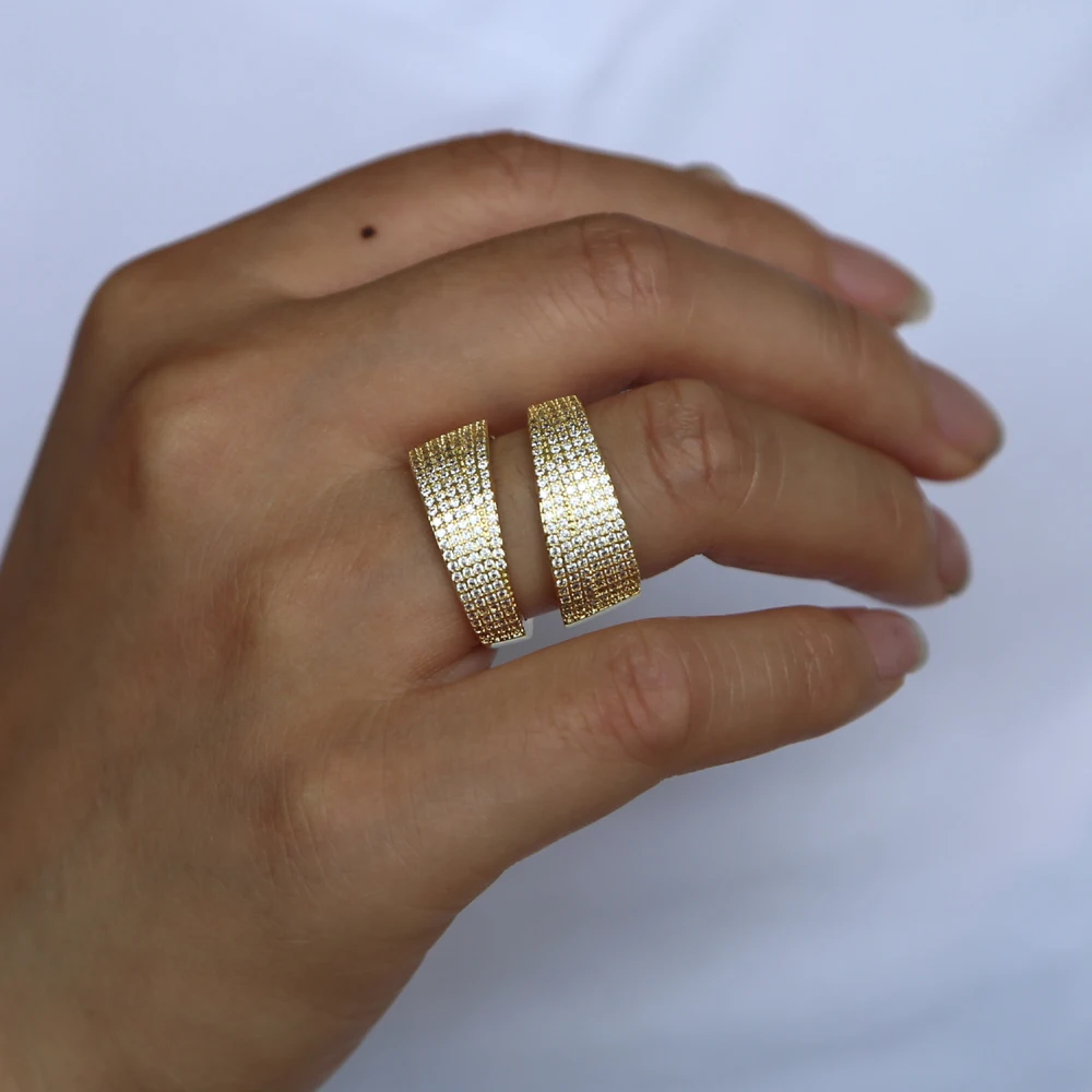 Women Ring Gold Color Finger Engagement Rings for Women Wedding Lab cz Rings iced out hiphop women Body Jewelry Size 6 7