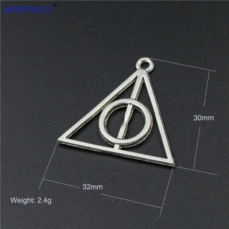 High Quality 10 Pieces/Lot 30*32mm Antique Silver Plated Death Triangle Charms Necklace Charm Pendants 1899