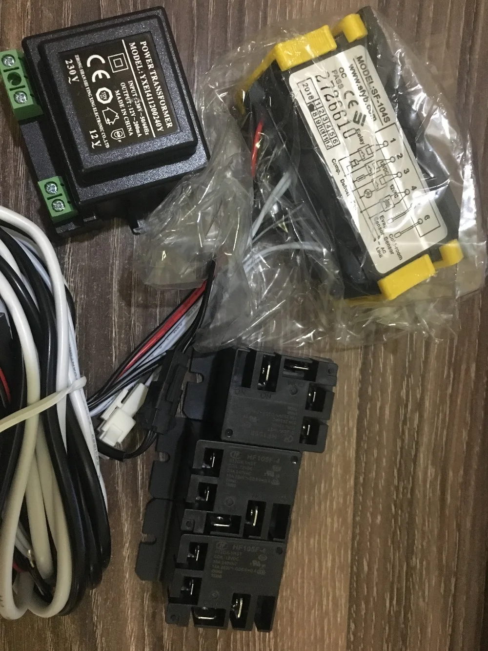 sf-104s  Air-cooled refrigerator freezing electronic temperature thermostat controller