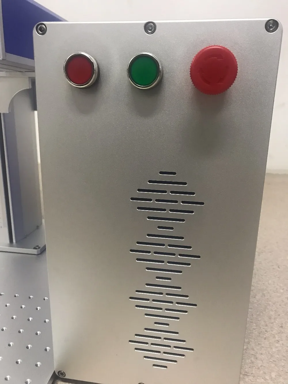 Macchina per marcatura laser a fibra laser 30W Wuhan BCX con macchina per marcatura touch screen in vendita