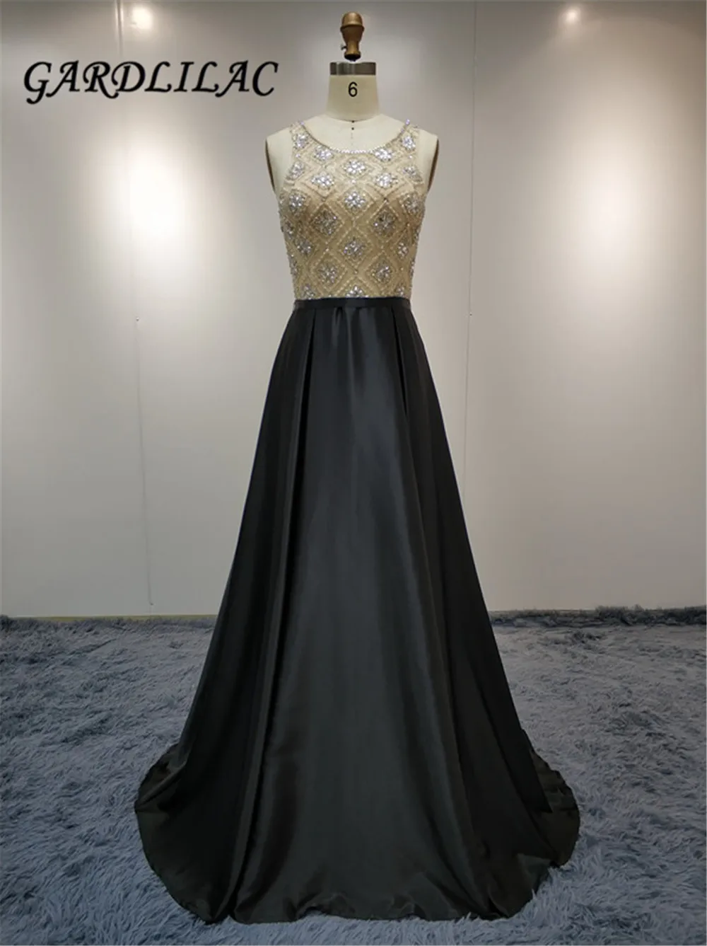 Ilusão frisado uma linha vestidos de noite preto longo vestido de baile longo vestido de baile 2019 sem costas vestido de festa de noiva g050