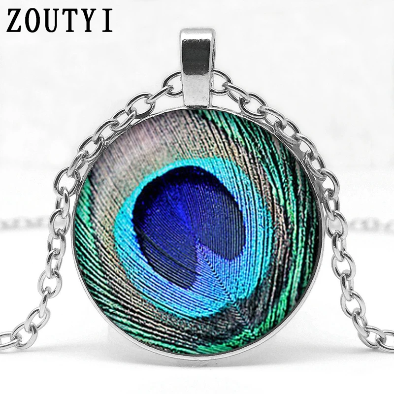 2018/New Hot Fashion Peacock Glass Pendant Necklace Retro Blue Green Peacock Feather Pendant Long Sweater Chain Peacock Necklace