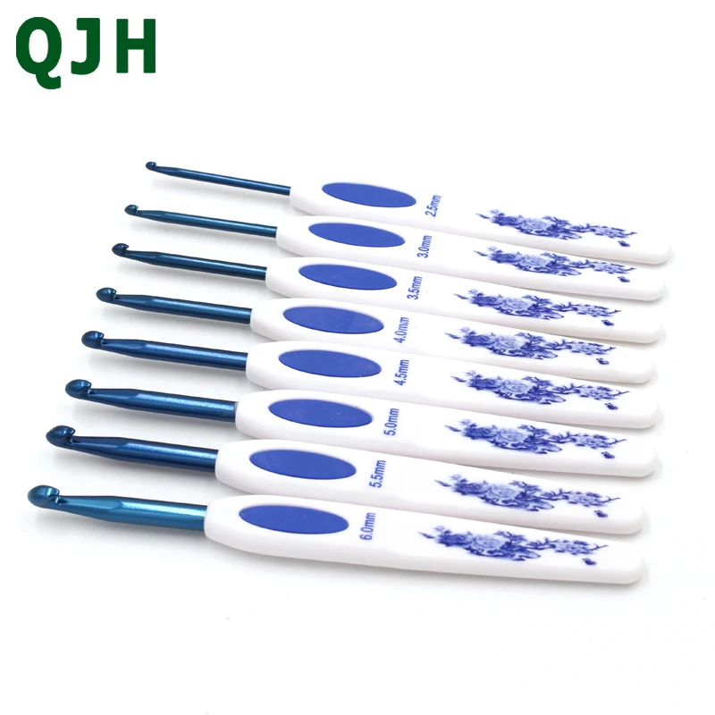 

New 2.5mm-6.0mm 8pcs/1set Aluminum Crochet Hooks blue and white porcelain handle Grip Handle Weave Craft Tool RX030