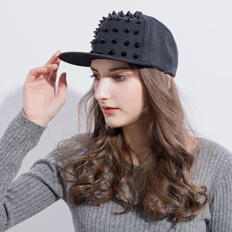 Unisex Punk jeż kapelusz osobowość Jazz Snapback Spike Studded nit Spiky czapka z daszkiem dla Hip Hop Rock Dance Bons czapki tirówki