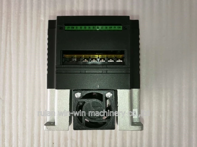 Imagem -03 - Nova Versão Dv3002023-ts Dv3002023t 1.5kw ac 220v Dovol Inversor 1500w 50hz 60hz 100 Novo