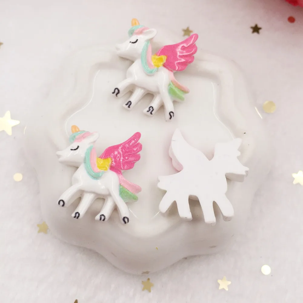 10pcs Bella Resina 3D Colorful Unicorn Cabochon Retro Piatto Figurine Pietra Ornati e Decori Applique DA Sposa FAI Da TE Scrapbook Craft W67