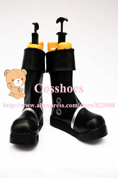 costum-–-bottes-de-cosplay-en-une-piece