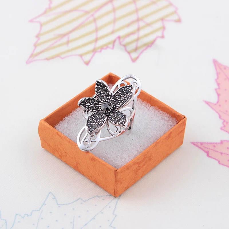 Ajojewel Womens Vintage Five Petals Flower Ring With Black Rhinestone Big Hollow Leaf Designer Jewelry Anel Size 7-9