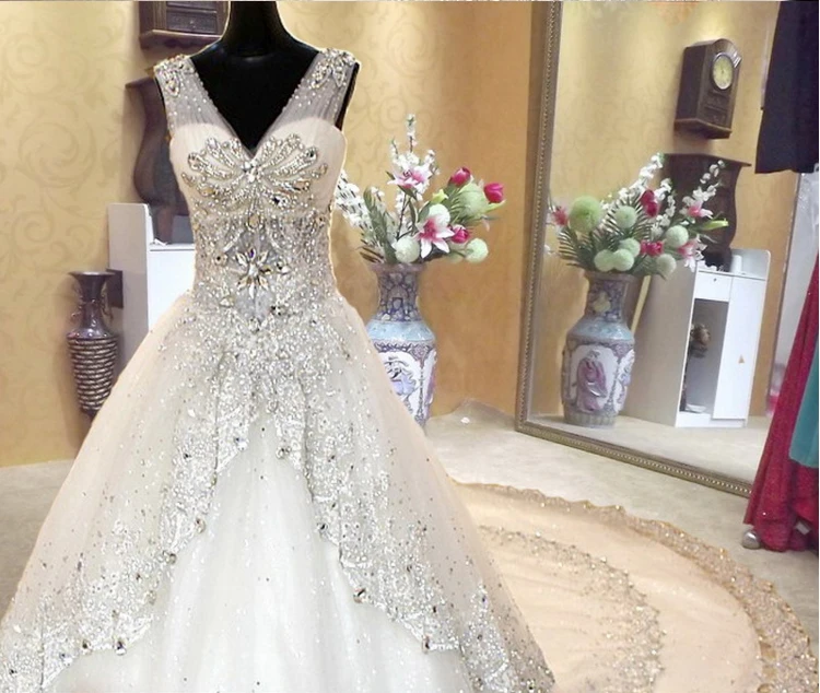 Luxury Crystal Bride Wedding Dress V-neck Corset Bridal Gowns 2024 Royal Train Vestidos de Mairee Customed