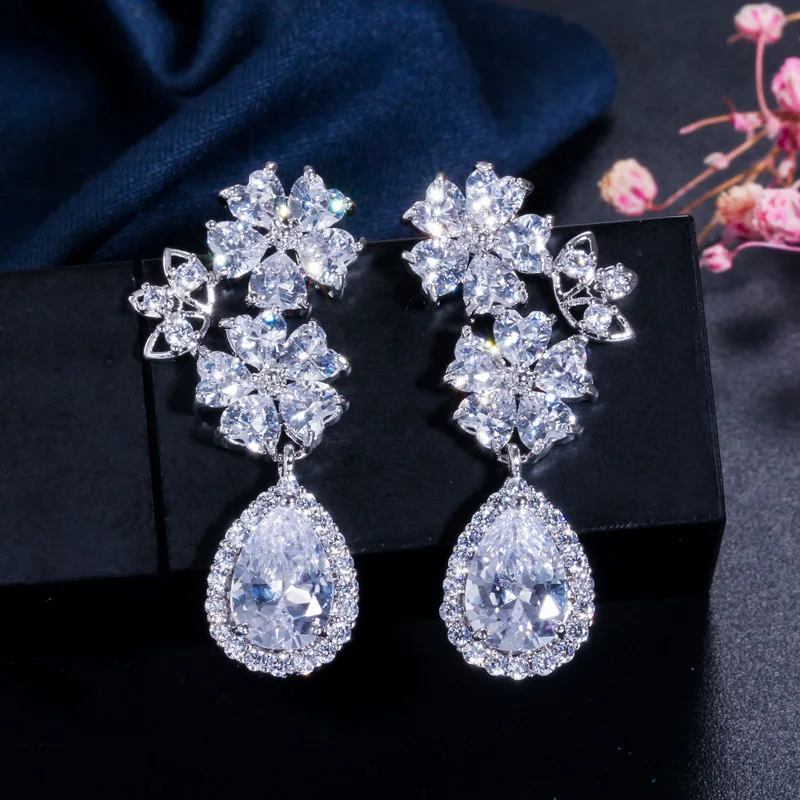 CWWZircons Elegant Flower Shape Bridal Wedding Jewelry Cubic Zirconia Crystal Clip On Earings for Non Pierced Ear Hole CZ184