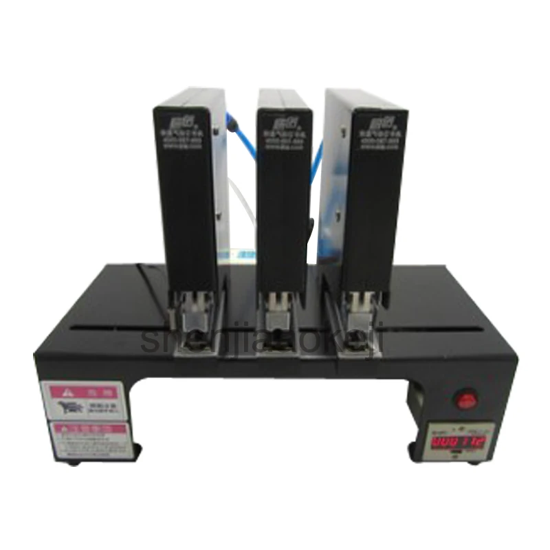 ماكينة تجليد الكتب ذات الدباسة الهوائية ثلاثية الرؤوس ماكينة تجليد الدباسة الكهربائية الأوتوماتيكية ماكينة تسمير مع 180 مرة/دقيقة