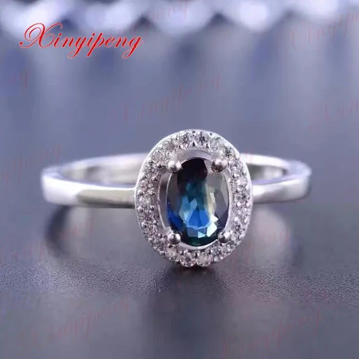 

925 silver inlaid 0.6 carat natural sapphire ring luxurious and beautiful