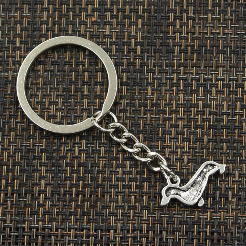 New Keychain 20x15mm Dog Dachshund Pendants DIY Men Car Key Chain Ring Holder Keyring Souvenir Jewelry Gift