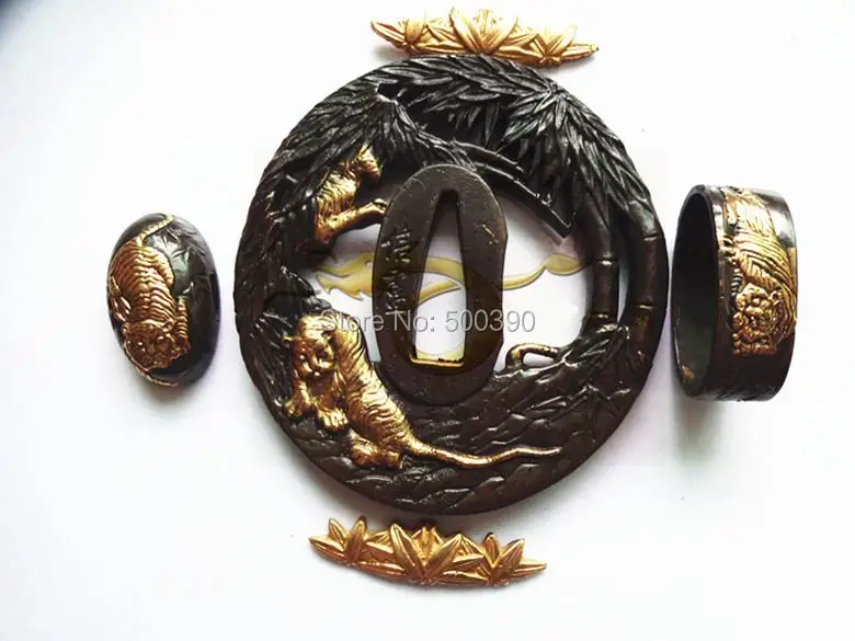 

A Suit Of Copper Tsuba Guard for Japanese Samurai Sword Katana W/ Tiger @2027