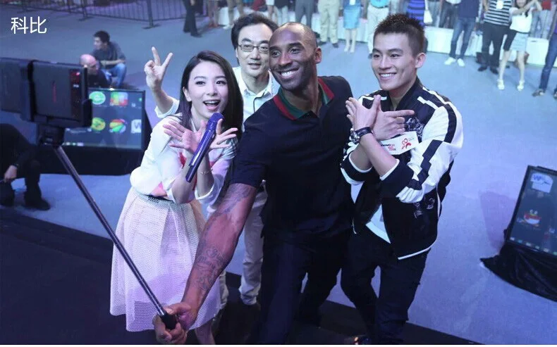 Photography YunTeng C-188 Extendable Handheld Monopod with holder for Cameras & Cell Phones.Phone Clip Holder