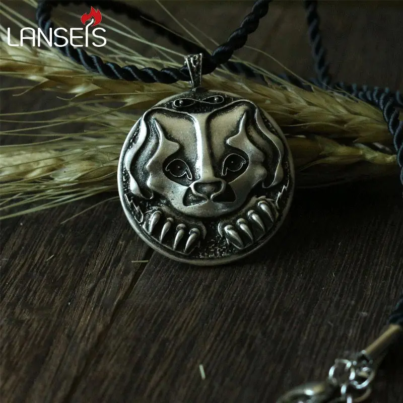 

10pc CH-287-C celt symbol HEDGEHOG animal pendant necklace