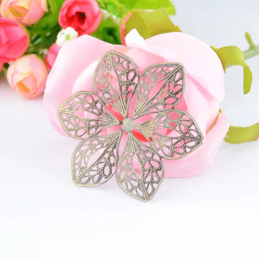 

MIAOCHI Retail 5Pcs Antique Bronze Filigree Flower Wraps Connectors Metal Crafts Decoration DIY Findings 6x5.3cm F0350