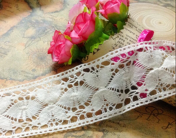 

10 yards/lot width 4cm 1.57" beige high quality cotton embroidery lace trim ribbon for dress/skirt clothes D2016L4K541