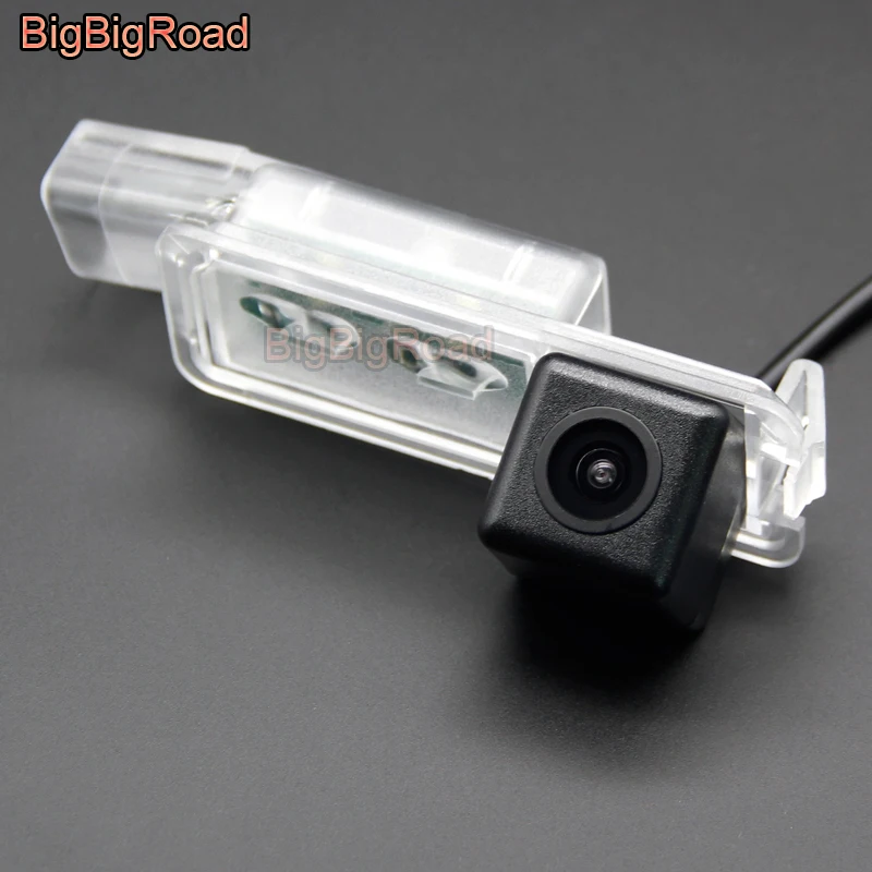 

BigBigRoad Car Back up Reverse Camera For Volkswagen Golf 7 Golf7 MK7 A7 5G Car Rear view Camera HD CCD Night Vision