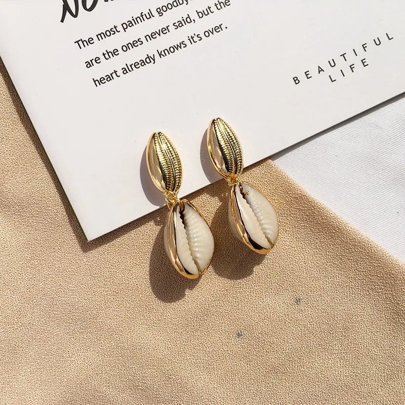 Fashion Sea Style Small Natural Shell Dangle Earrings European Vintage Gold Color Shell Drop Earring for Women Party Jewelry Ear