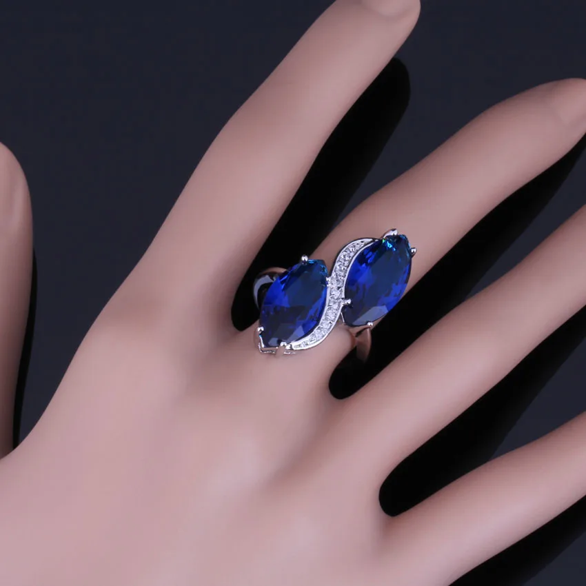 Cheerful Blue Cubic Zirconia White CZ Silver Plated Ring V0511