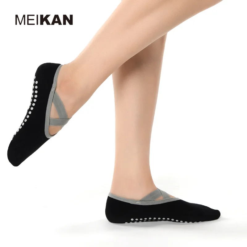 MK1721 MEIKANG Brand Women Combed Cotton Yoga Socks Cross Lace PVC Anti-Skid Particles High-Quality Dance Pilates Yoga Socks