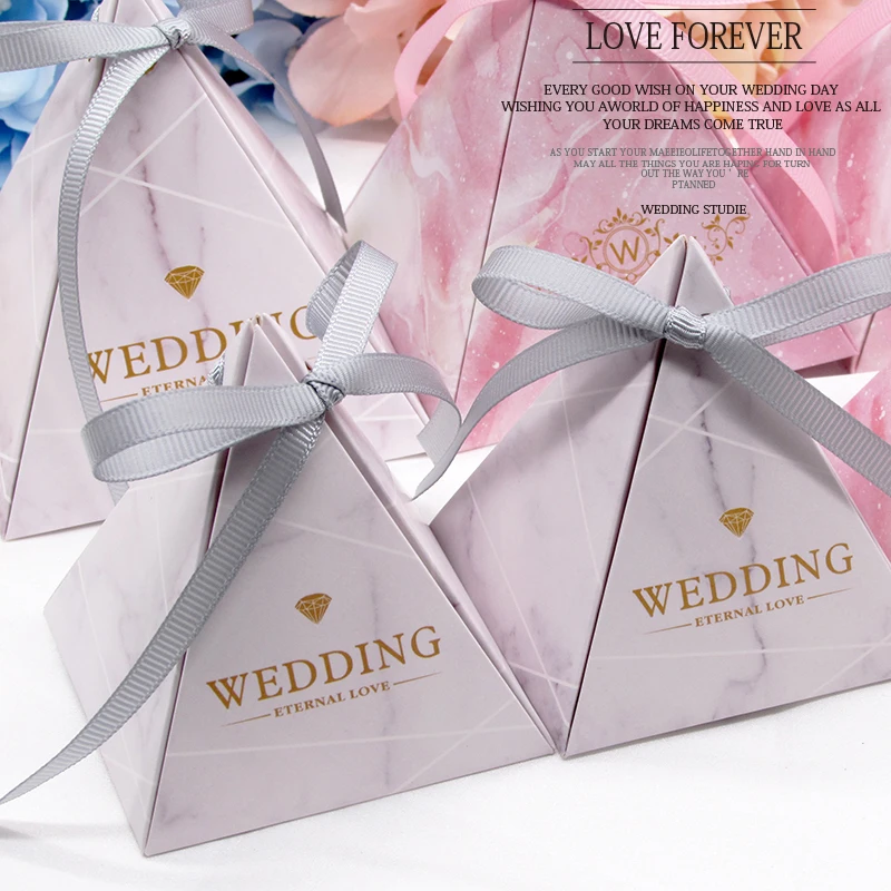 50pcs Hot Sale Triangular Pyramid Pineapple Marble Wedding Favors Candy Box Party Supplies Bomboniera Thanks Gift Chocolate Box