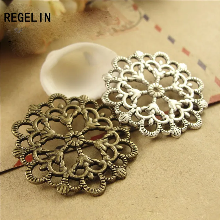 REGELIN Antique Bronze 29mm Round Flower Motif charms Good Quality wholesale Diy Jewelry  accessories findings 20pcs/lot