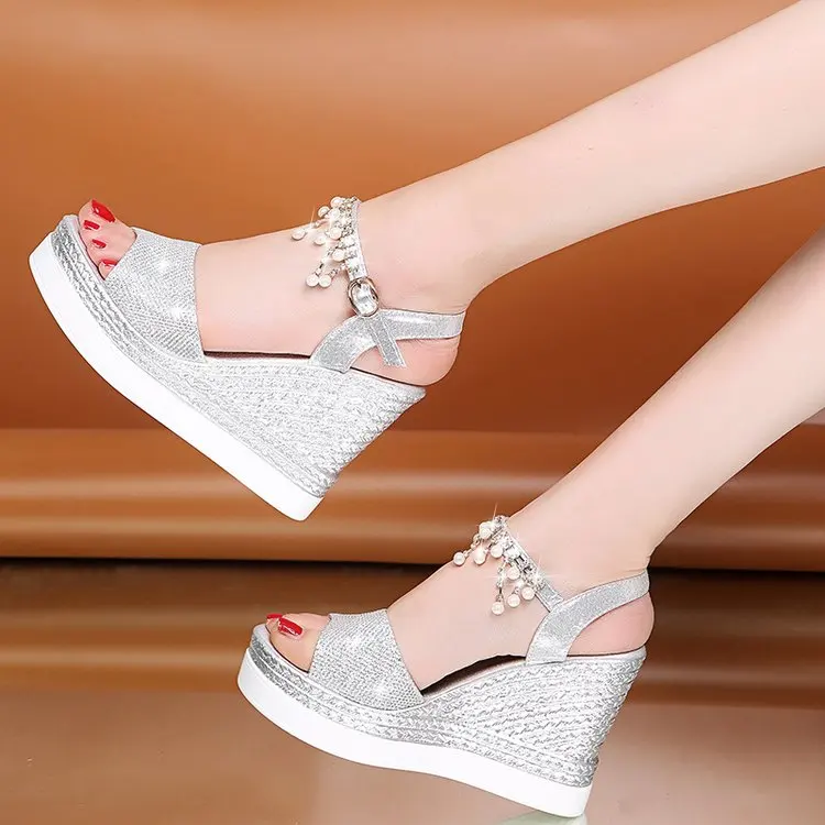 2019 moda kliny buty dla kobiet sandały Plus rozmiar wysokie obcasy letnie buty sandały z diamentami Femme sandały na platformie