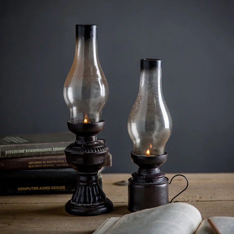 Creative Resin Crafts Nostalgic Kerosene Lamp Candle Holder Decoration Vintage Glass Cover Lantern Candlesticks Home Decor Gifts