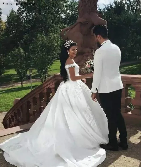 A buon mercato Off Spalle Vestito Da Cerimonia Nuziale Sexy UNA Linea Appliques Del Merletto Lungo Paese Giardino Formale Sposa Abito Da Sposa Su ordine Più formato