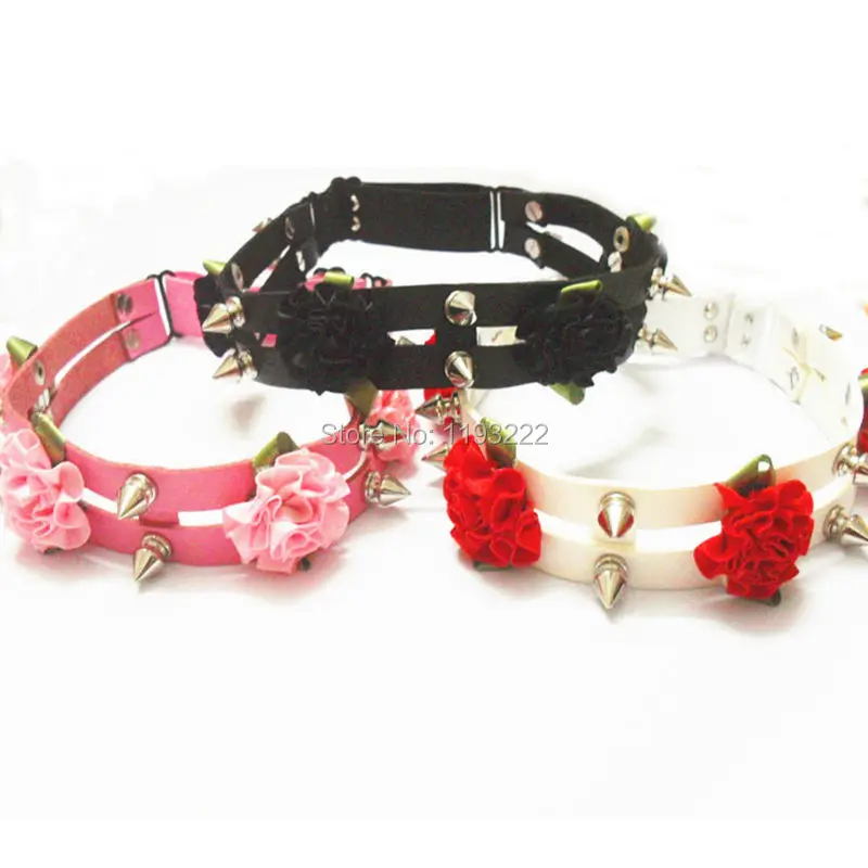 Großhandel 3 Farben Mode Kawaii Blume Strumpfband Gürtel, Handgemachten Punk Goth Leder Spikes Zweireihig Besetzt Bein Ring Schleife