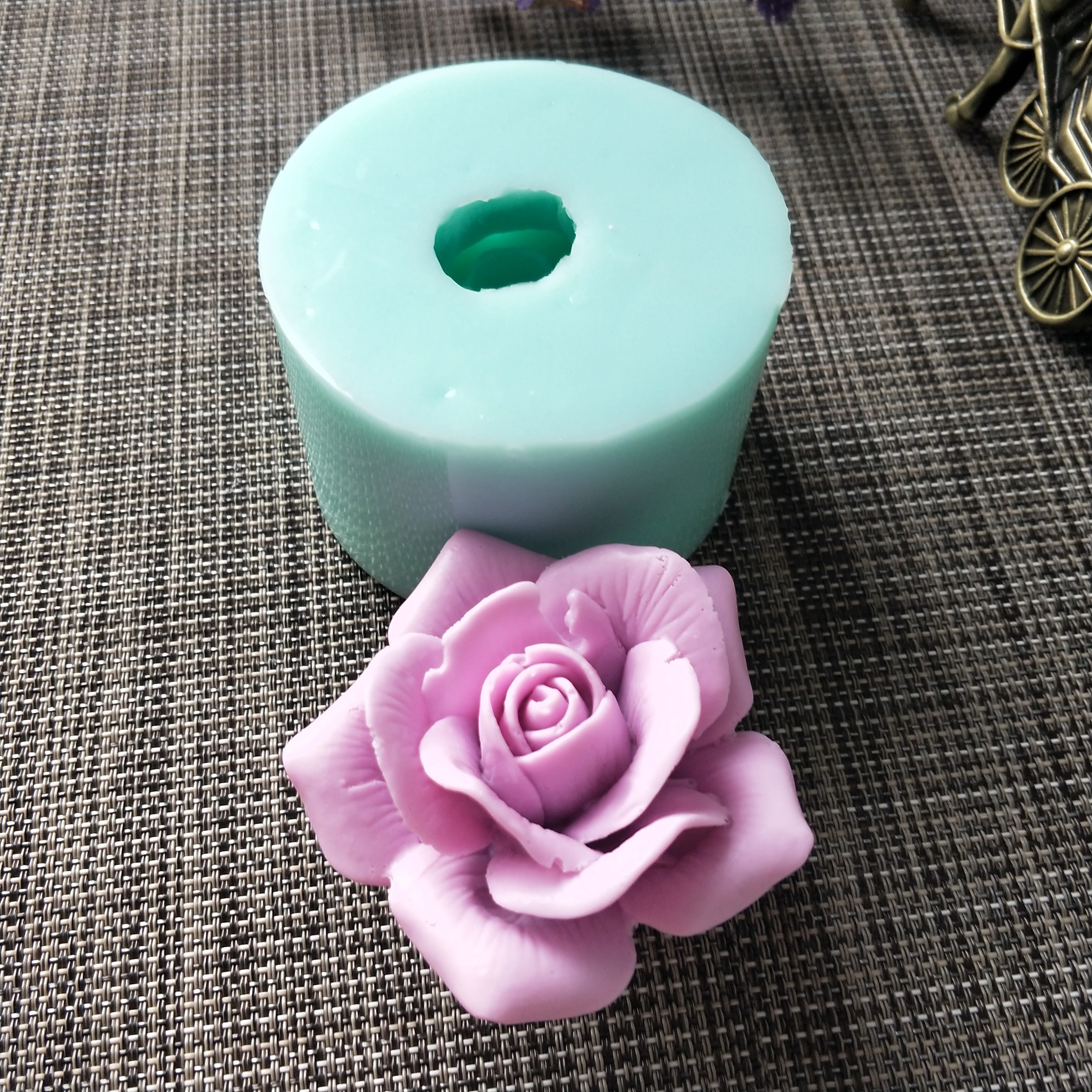 PRZY Silicone Soap Mold Rose Flower Soap Handmade Soap DIY Aroma Mould Soap Making Moulds Resin Clay Molds Eco-friendly