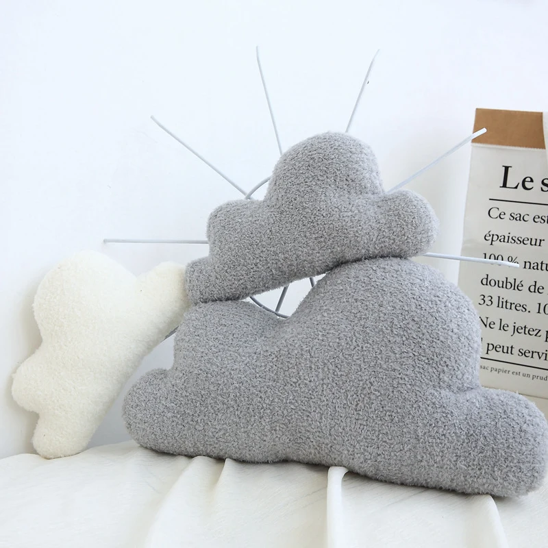 Cojín nube de peluche para habitación de bebé - imagen 2