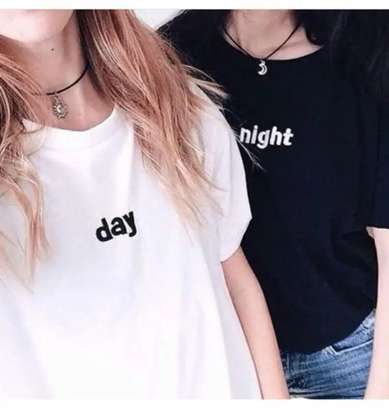 Skuggnas New Arrival 매칭 데이 나이트 커플 티셔츠 쿨 캐주얼 Tumblr 그런지 티 반팔 패션 매칭 티셔츠