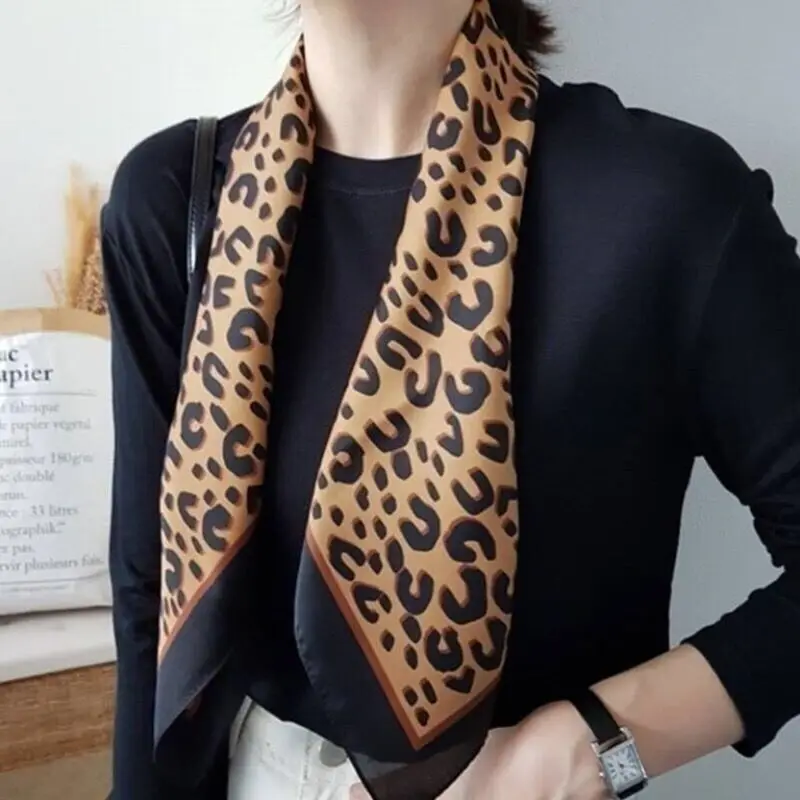 Luxury brand hot selling animal print women silk polyester square scarf handkerchief leopard printing women neckwear  LL181036