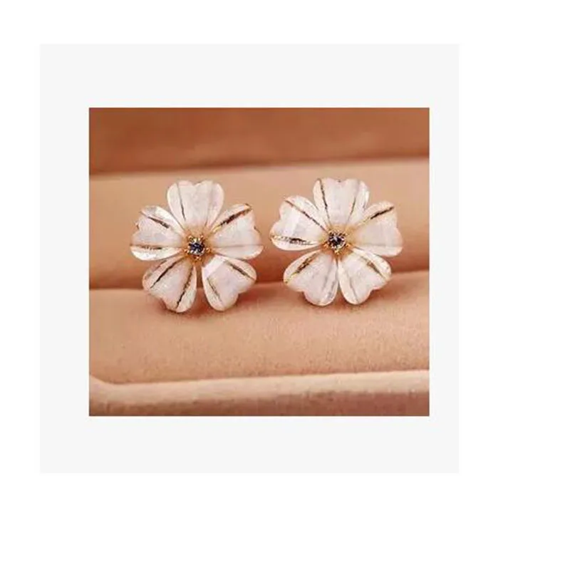 Grace Jun High Quality Clover Flower  Shape Opal Clip on Earrings Without Piercing for Girls Party No Hole Ear Clip 2 Colors