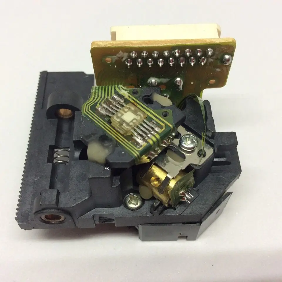 Brand New  KSS-213B  KSS213B  213B KSS-213C Radio CD Player  Laser Lens Lasereinheit Optical Pick-ups Bloc Optique