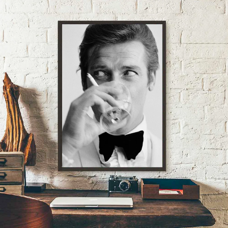 Gentleman Spy Movie 007 Poster Art Canvas Painting , Fashion Man In A Suit  Makeup Prints Wall Art Pictures Home Decor