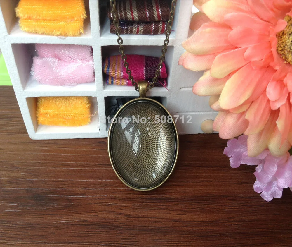 

30 Sets,Copper Oval Pendant Tray Blanks 30 x 40 mm Pendant Settings with Matching Glass Cabochons with Chain