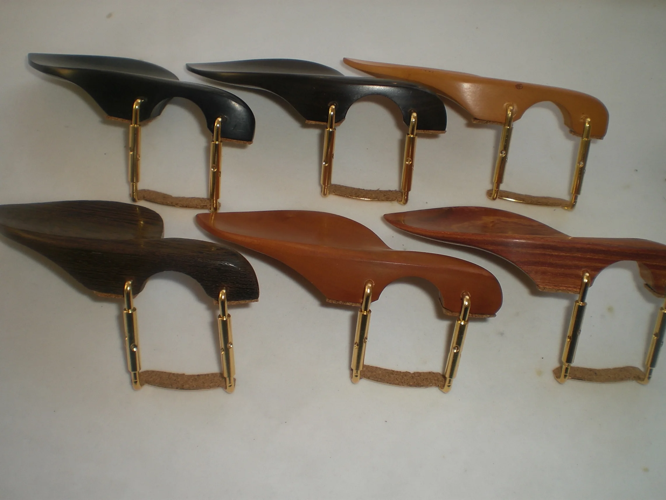 1 PC Violin Chin Rest 4/4 with Gold Color Clamp with Soft Wood Attached Ebony Rose Wood Boxwood Jujube Wood Wenge Wood