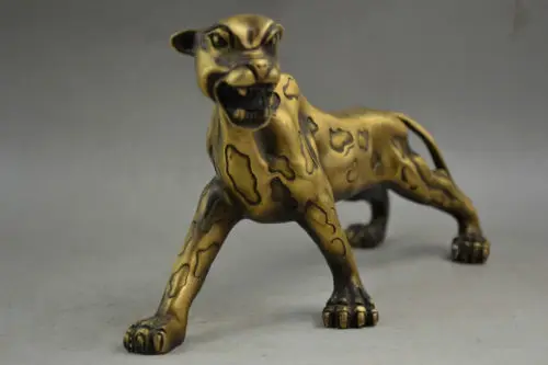 Elaborate Chinese Old Decorated Handwork Brass Fierce Roaring Leopard  Statue sculpture