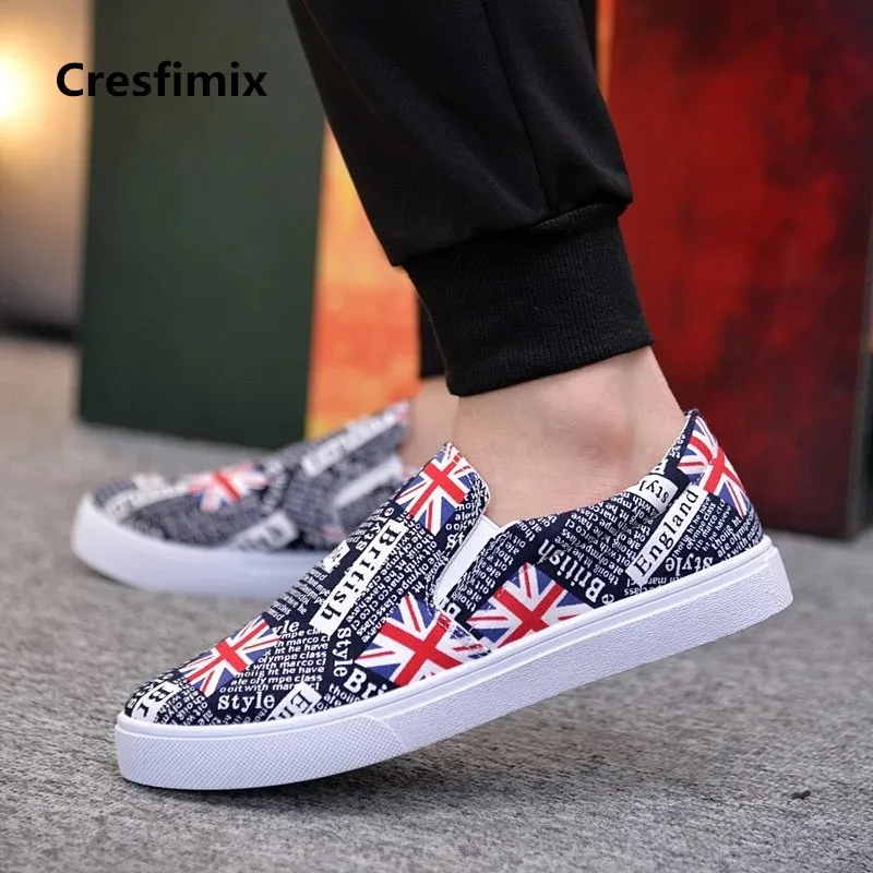 Cresfimix-zapatos de lona con estampado de bandera para hombre, Calzado cómodo de calle, a la moda, para primavera y verano, a2693