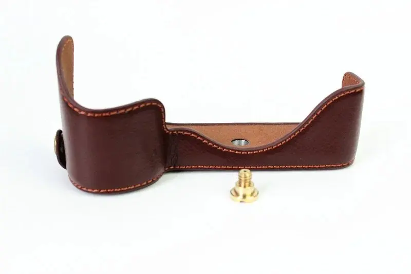 Genuine Leather Camera case Bag  Half Body for For Sony ILCE-7M2 A7 Mark II A7R II  Real leather Bottom Case Open Battery