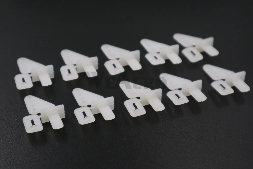 

10pcs* Self-Locking Triangle Control Horn D1mm*H10mm